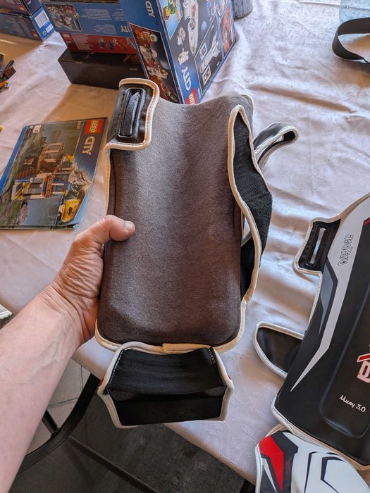 echipament Muay Thai / Kickboxing