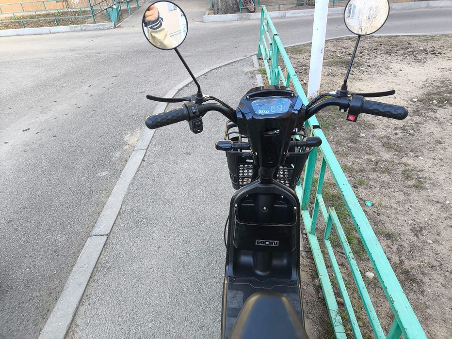 Продам электро велосипед sk8