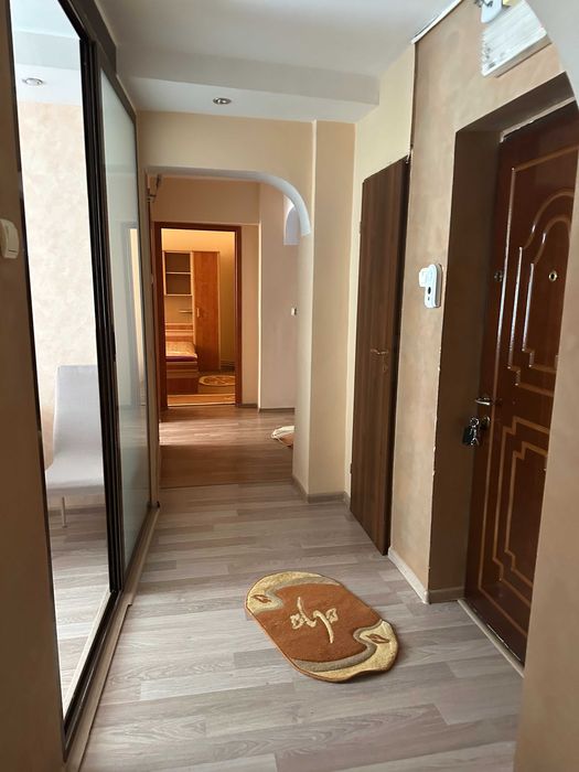 Proprietar inchiriez apartament 3 camere