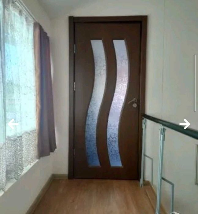 Атрактивен  имот.Самостоятелна къща-Два етажа(първият търговска площ).