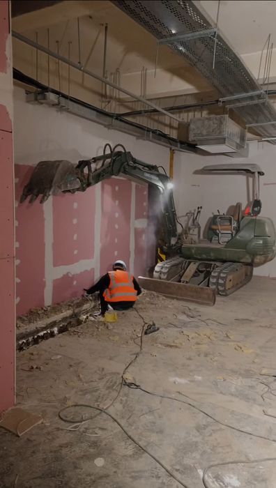 Услуги миниэксковатора