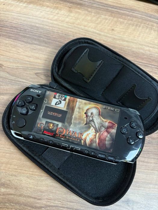 Прошитая PSP с играми, с кейсом