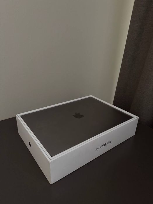 MacBook Air 13” (2020)