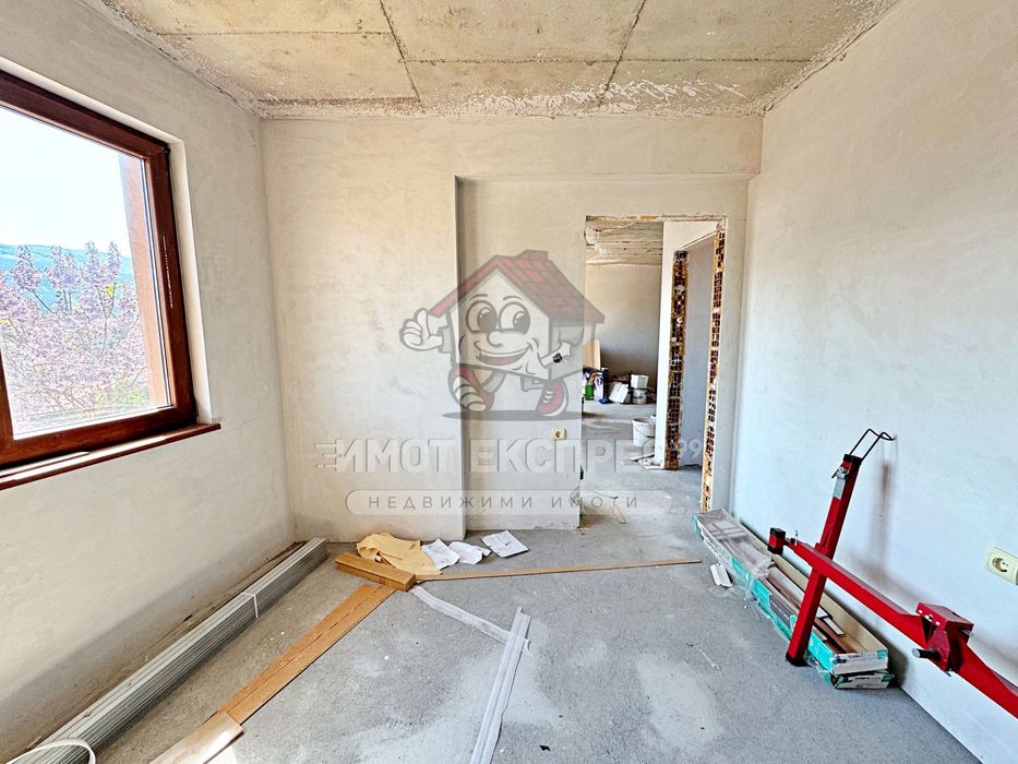 Продава се Тристаен апартамент в Асеновград - 105 кв.м за 642 €/кв.м - Снимка #5