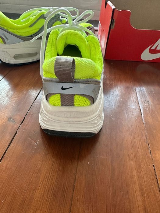 Nike Air Max Bliss