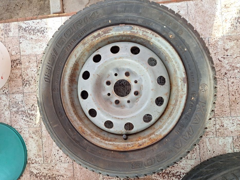 Продам шины R14 185/60