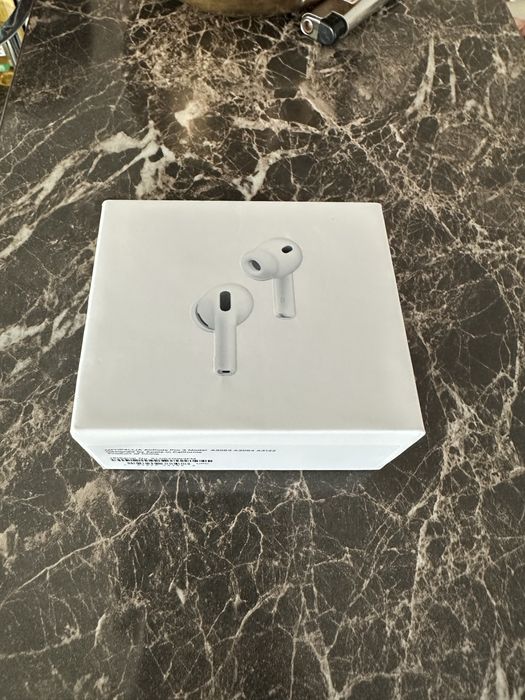 AirPods 3 pro.