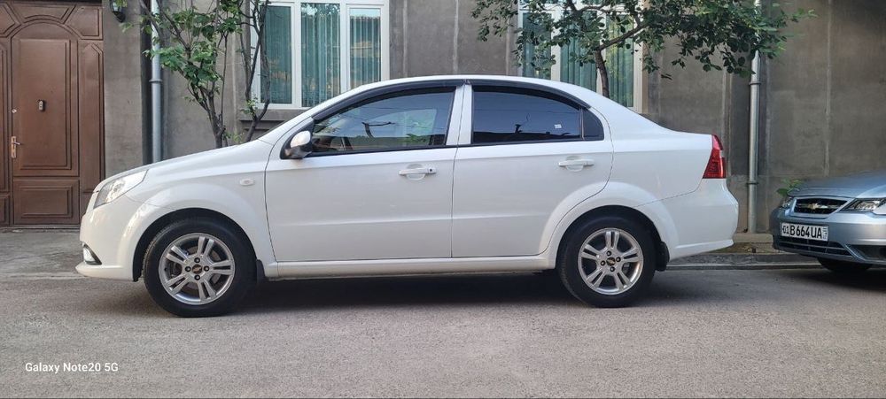 Chevrolet Nexia 3 (avtomat)