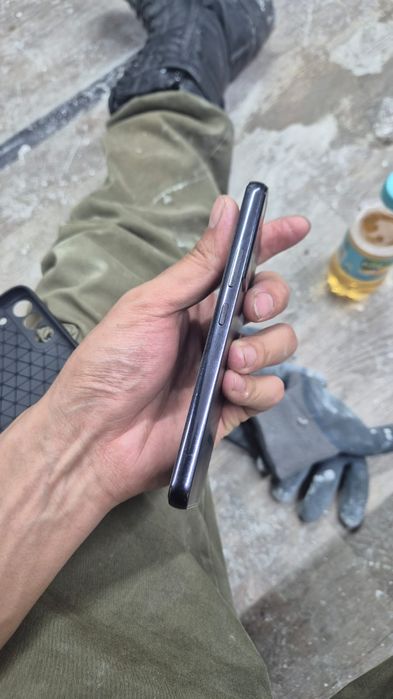 Продам с 22 8/128 в идале