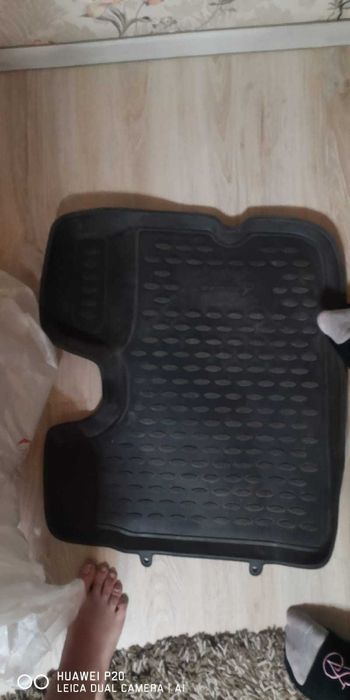 Продам резиновые коврики