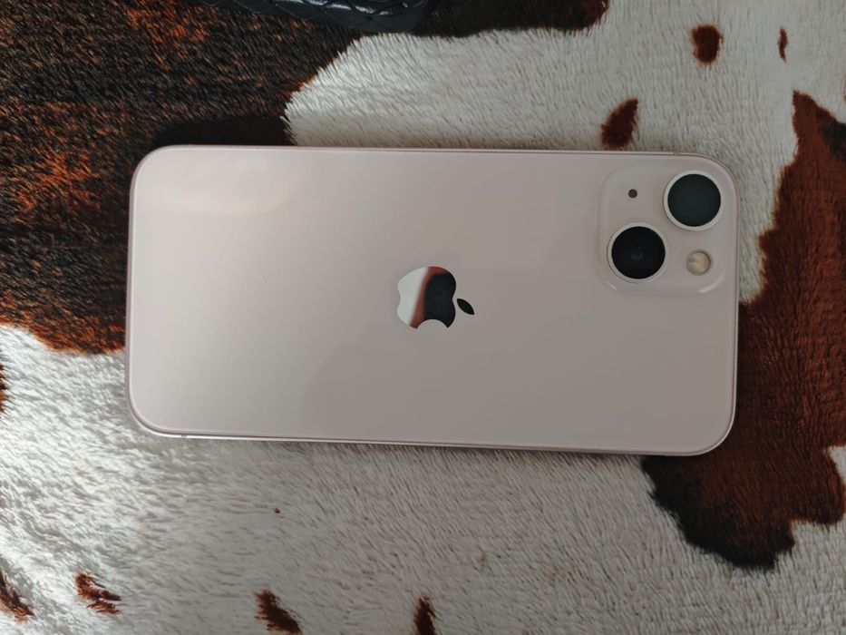 продам iPhone 13