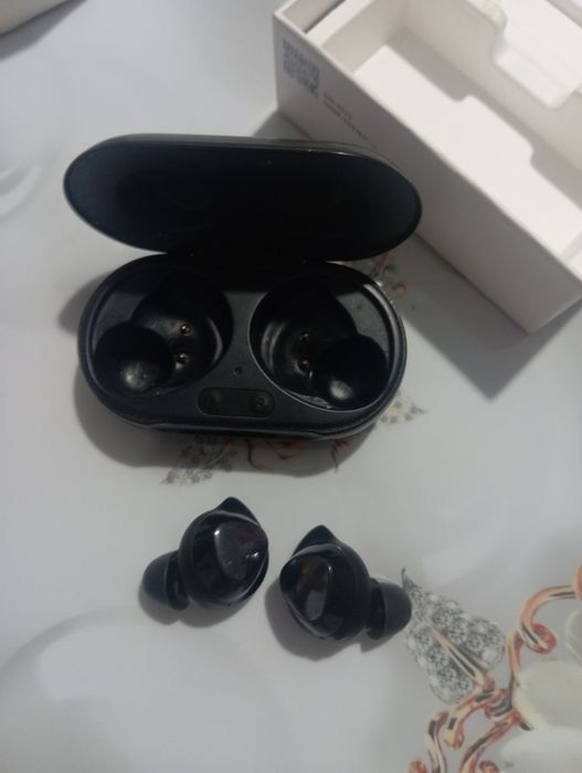 Наушники galaxy buds+