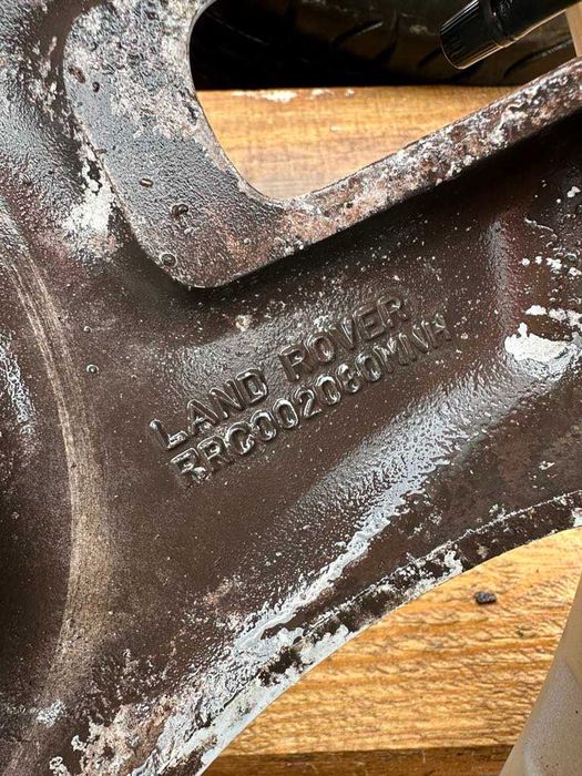 джанти с гуми за ланд ровер 17 цола