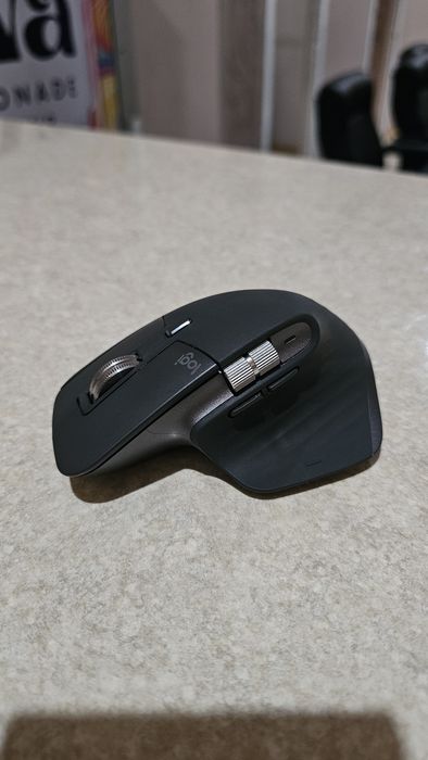 Logitech mx master 3s mishka