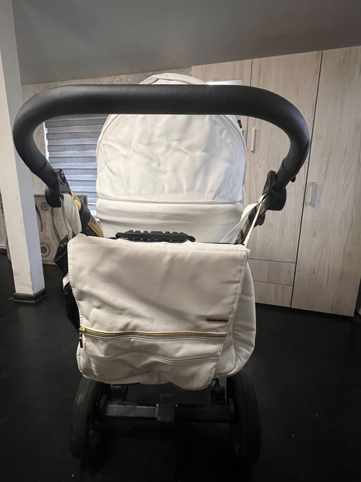 Бебешка количка Tutek