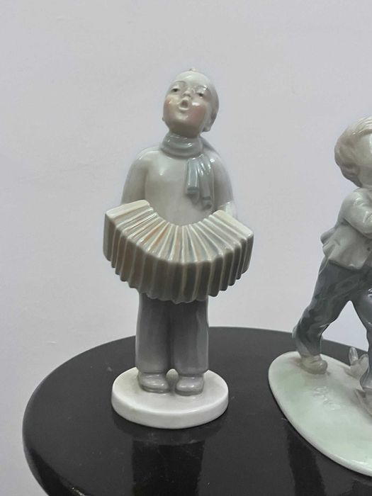 Set 2 statuete bibelouri germane MO Metzler & Ortloff bibelou portelan