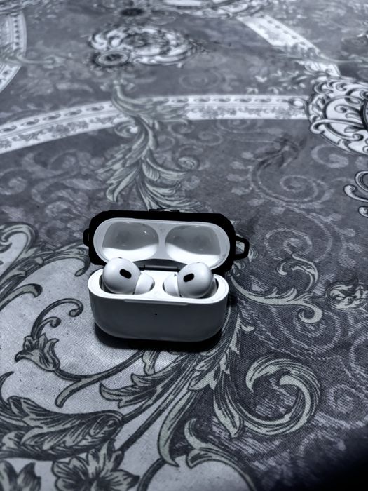 Оригинальные Apple AirPods Pro 2 (Lightning)