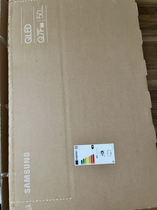 Televizor Samsung Smart TV 43” / 108 cm – 4K UHD dispay defect