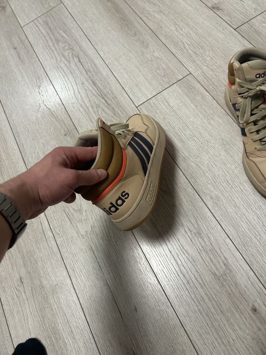 Adidas hoobs 3.0 mid