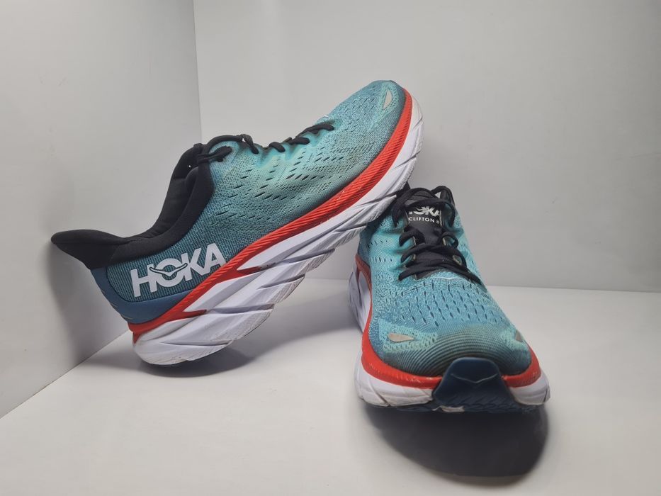 Маратонки Hoka Clifton 8

Носени, но в отлично състояние.

Размер 46 2/3 стелка 30.5 см.

Цена 45 евро.