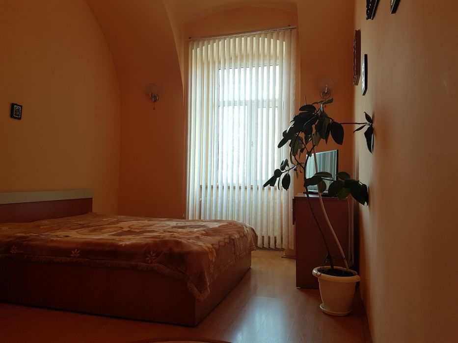 Inchiriez proprietar casă 2 dormitoare, 95 mp