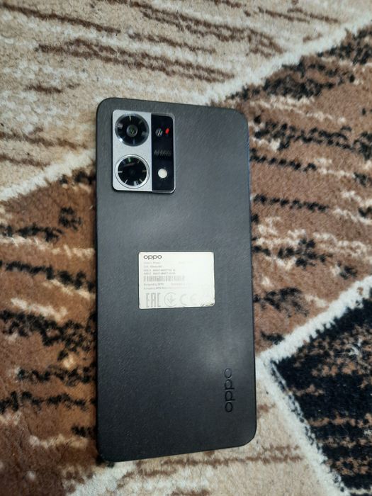 Продам телефон оппо