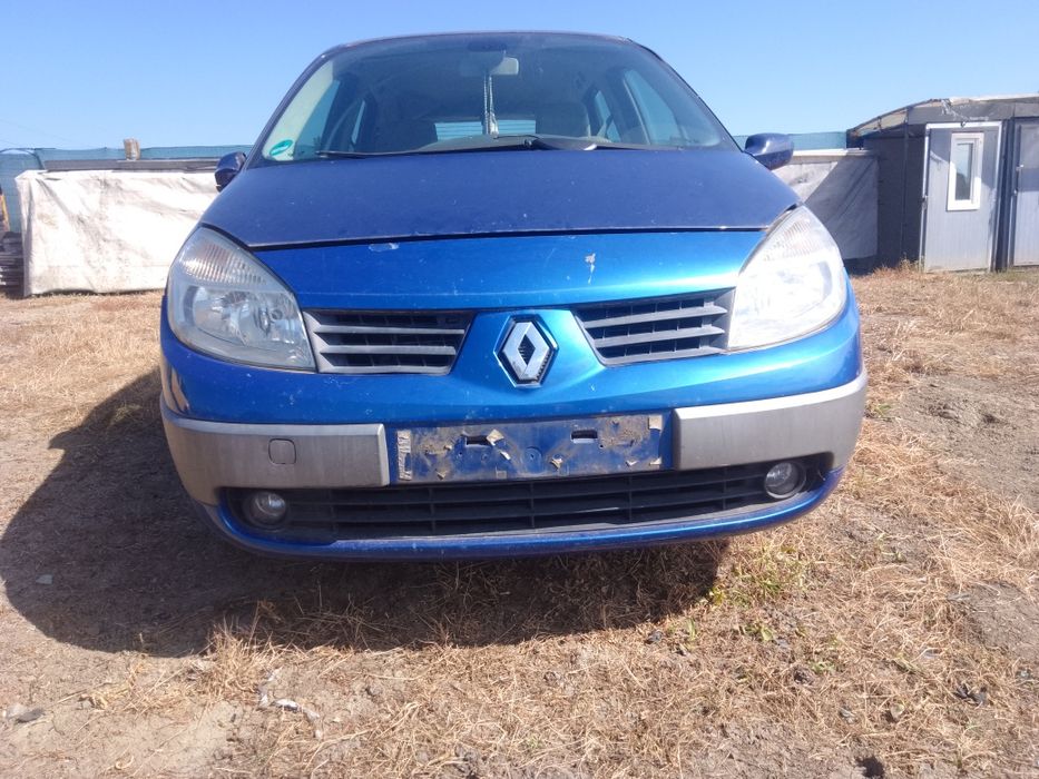 Dezmembrez Renault Megane Scenic 2