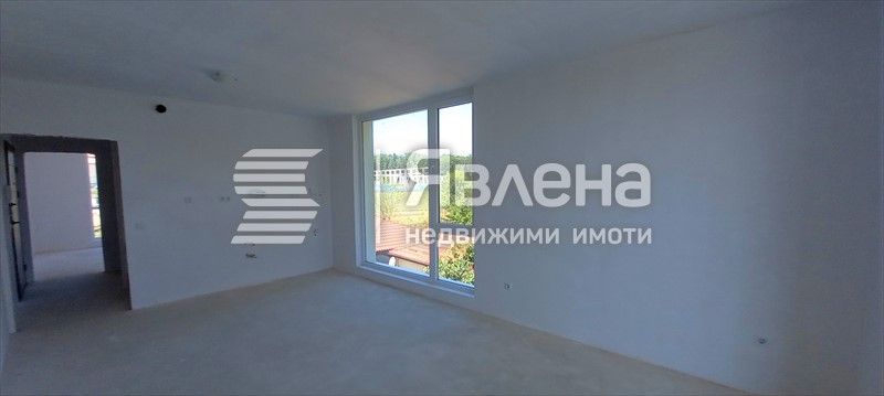 Явлена продава двустаен апартамент в нова жилищна