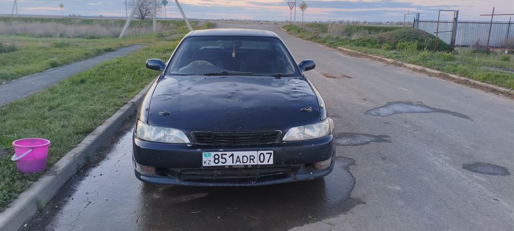 Toyota.  mark   2