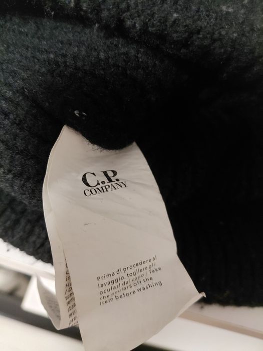 Cp company beanie