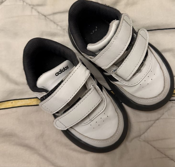 adidas Sportswear Breaknet Lion King от еко кожа