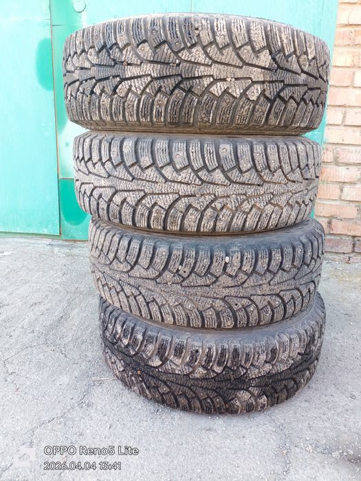 Продам Зимние шины