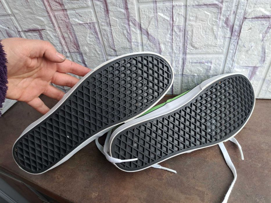 мъжки кецове,спортни обувки,маратонки,гуменки,ном43 Vans,ванс