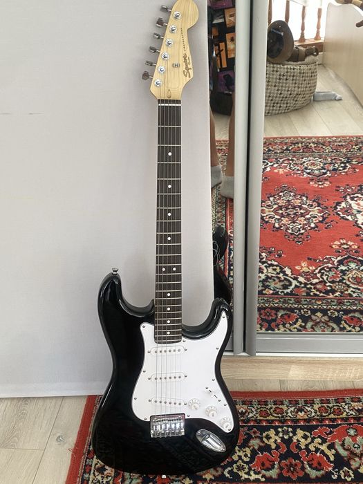 Продам Fender Электрогитару