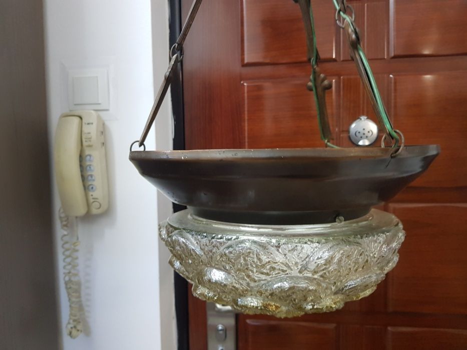 Lustra vintage de vanzare