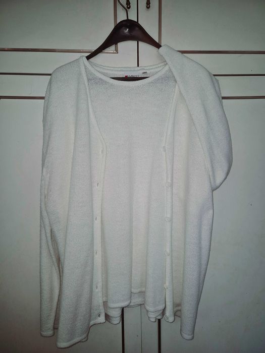 Дамски  комплект - блуза и жилетка