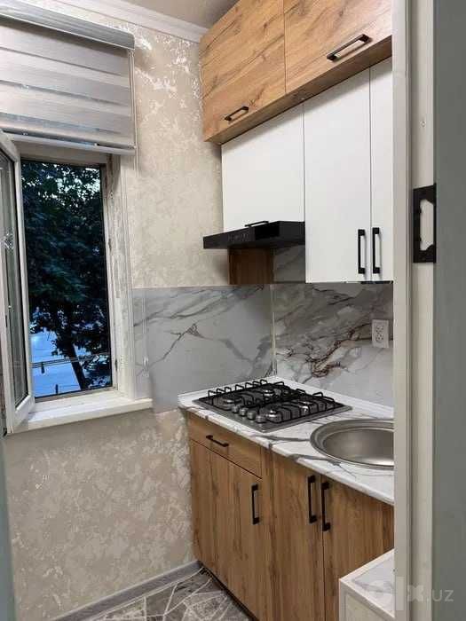Мирзо Улугбекский р-н ЭКО базар 2\3\4 сдается квартира