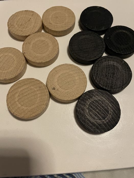 Puluri de lemn pentru table