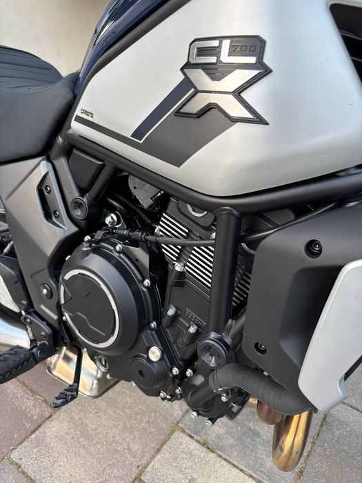 CF Moto 700 CL-X Heritage - cu 2200 km