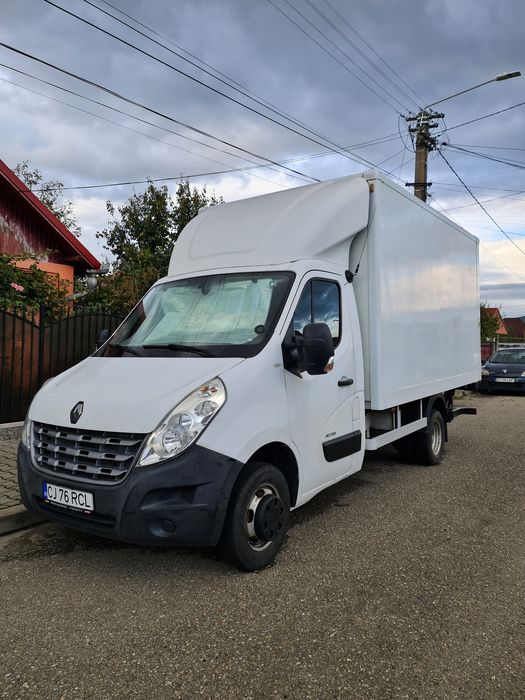 Vând sau schimb Renault Master 3. Preț 8950 euro negociabil.