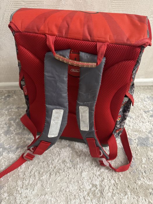 Школьный рюкзак-ранец