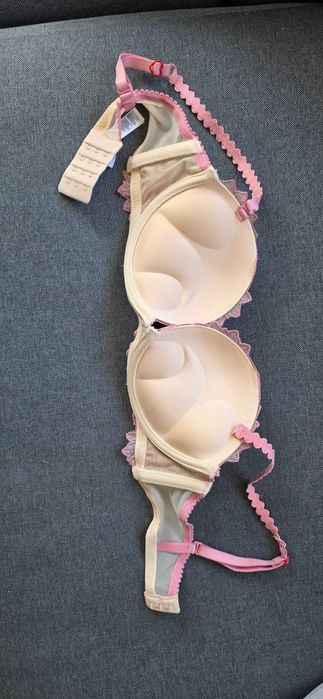 Сутиен с подплънки Penti 75 B