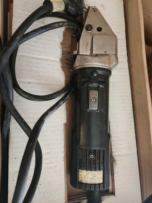 Машина за рязане на профили