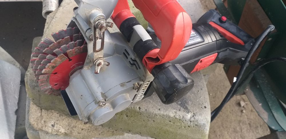 Flex - masina de canelat beton Makita 3600w