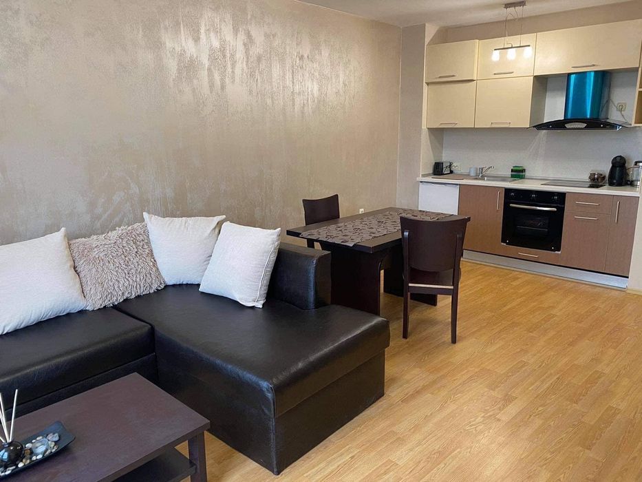 Продава се Тристаен апартамент в Каварна - 110 кв.м за 719 €/кв.м - Снимка #15