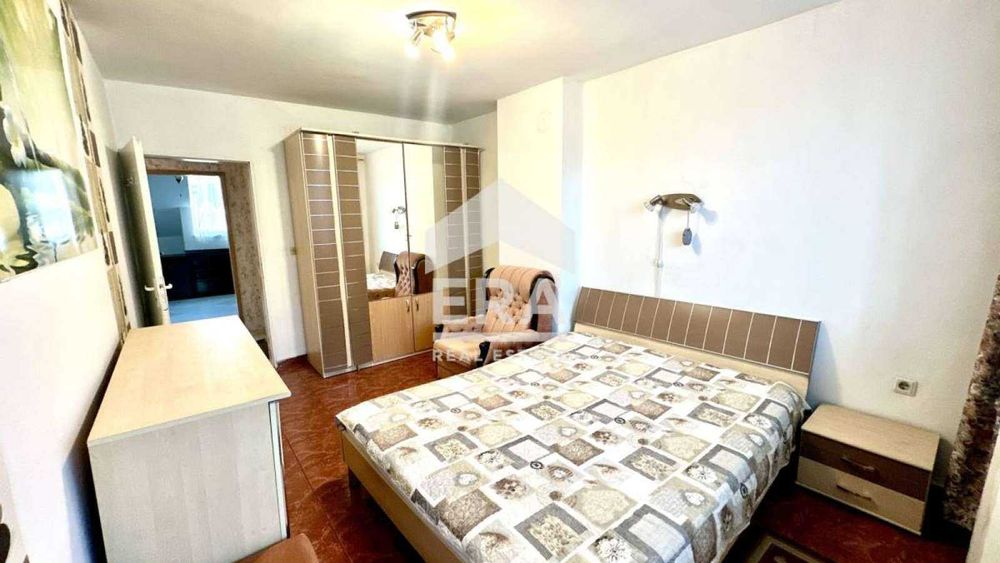 Продава се Тристаен апартамент в Варна, Център - 80 кв.м за 892 €/кв.м - Снимка #3