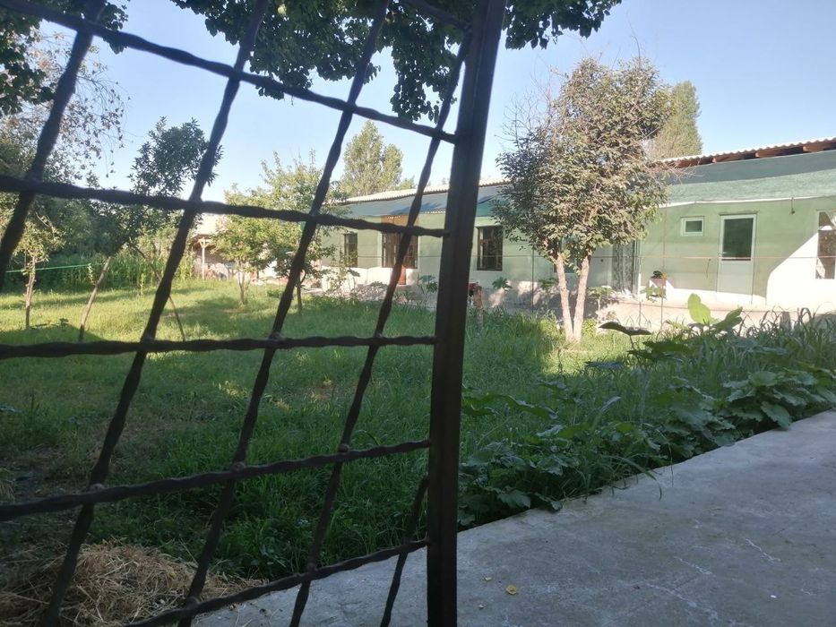 Uy srochna sotiladi barter bor domga