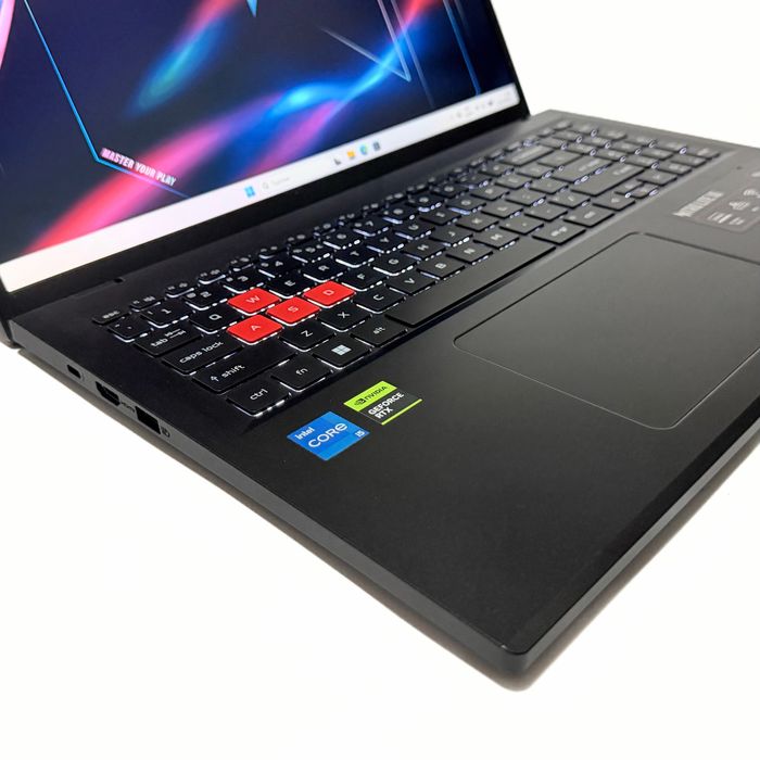 ACER Nitro/16” WUXGA 165Hz/i5-13420H/RTX 3050 6GB/16GB DDR5/512GB NVMe