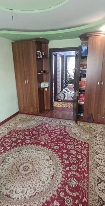 Oqtepa krug, rovd 3 xonali kvartira sotiladi