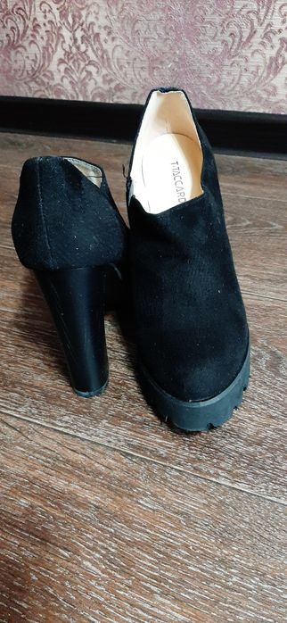 Продам суперские ботильоны